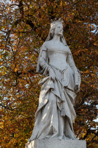 Statue in Jardin du Luxembourg, Paris