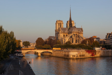 Notre-Dame and Pont de l'Archevêché that connects Île de la C