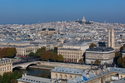 Overlook Sacré-Cœur from the top of the bell tower of Notre-Da