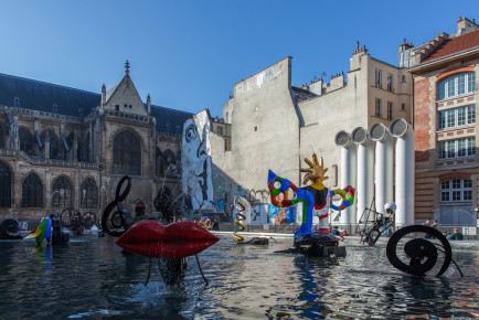 Stravinsky Fountain by Le Centre Pompidou, Paris